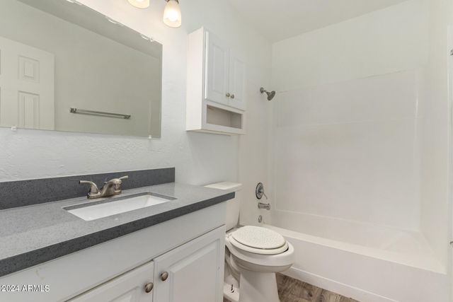 4718 W Orangewood Avenue, Glendale, AZ 85301