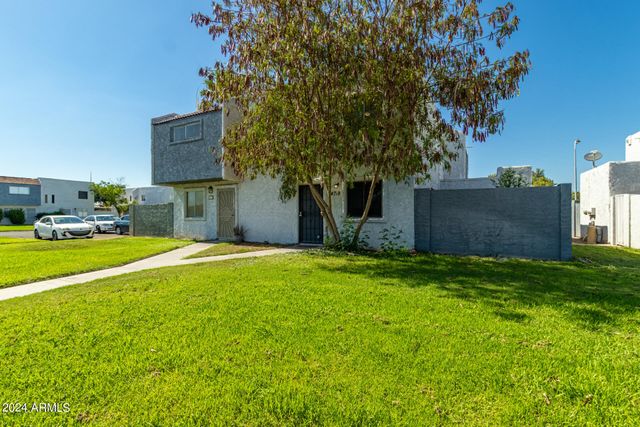 4718 W Orangewood Avenue, Glendale, AZ 85301