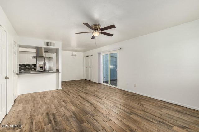 4718 W Orangewood Avenue, Glendale, AZ 85301