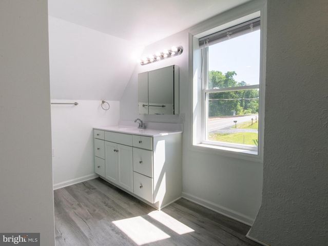 2450 HAPPY CREEK RD, Front Royal, VA 22630