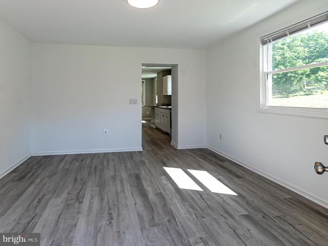 2450 HAPPY CREEK RD, Front Royal, VA 22630