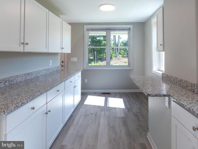 2450 HAPPY CREEK RD, Front Royal, VA 22630