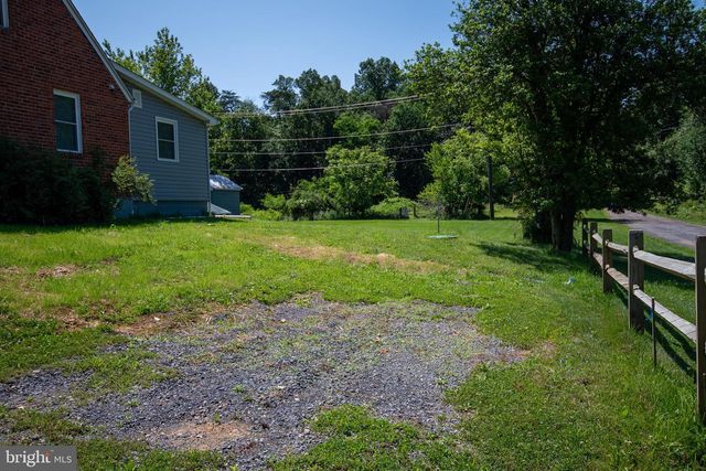 2450 HAPPY CREEK RD, Front Royal, VA 22630