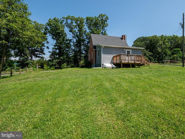 2450 HAPPY CREEK RD, Front Royal, VA 22630