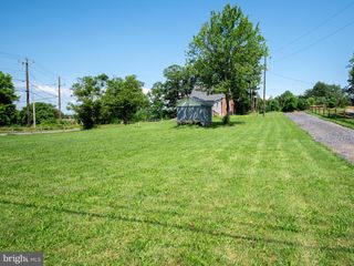2450 HAPPY CREEK RD, Front Royal, VA 22630