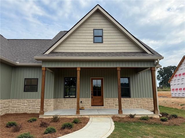 189 Oakland Drive, Calhoun, GA 30701