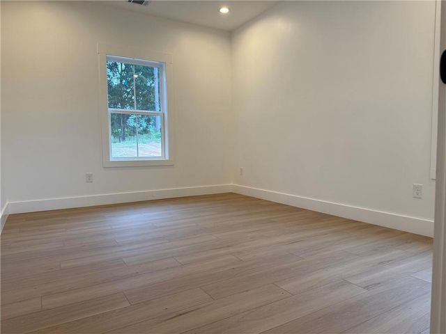 189 Oakland Drive, Calhoun, GA 30701