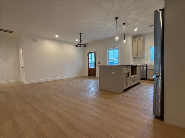 189 Oakland Drive, Calhoun, GA 30701