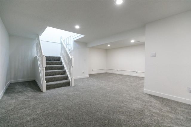 4412 63rd Street, Urbandale, IA 50322