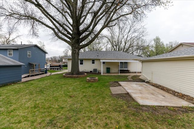 4412 63rd Street, Urbandale, IA 50322