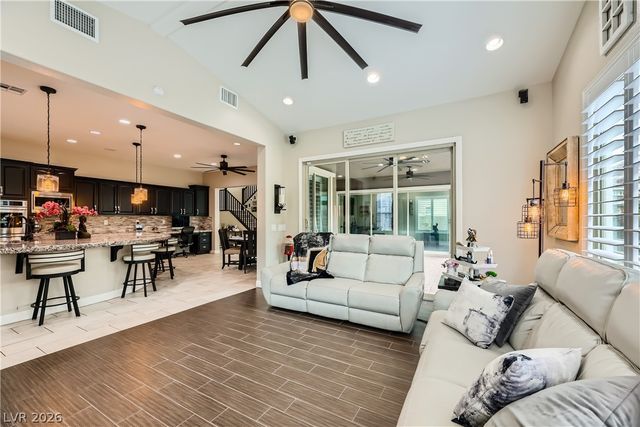 5879 Sky Heights Court, Las Vegas, NV 89135