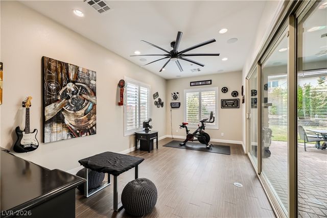 5879 Sky Heights Court, Las Vegas, NV 89135