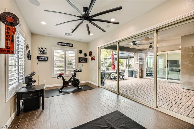 5879 Sky Heights Court, Las Vegas, NV 89135