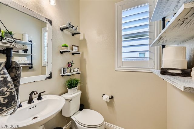 5879 Sky Heights Court, Las Vegas, NV 89135