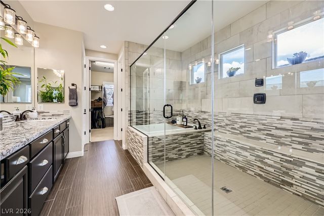 5879 Sky Heights Court, Las Vegas, NV 89135