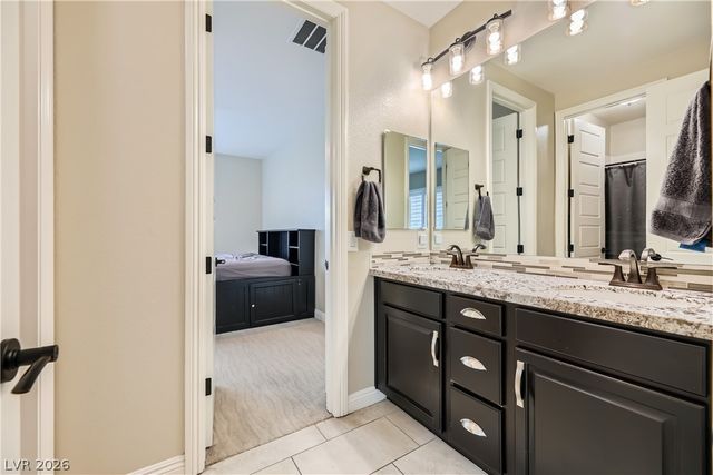 5879 Sky Heights Court, Las Vegas, NV 89135