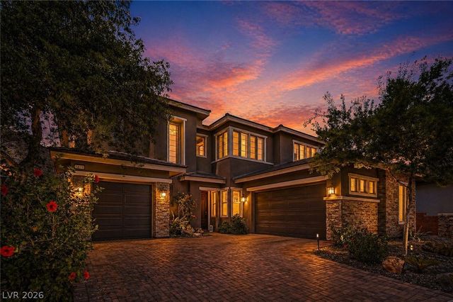 5879 Sky Heights Court, Las Vegas, NV 89135
