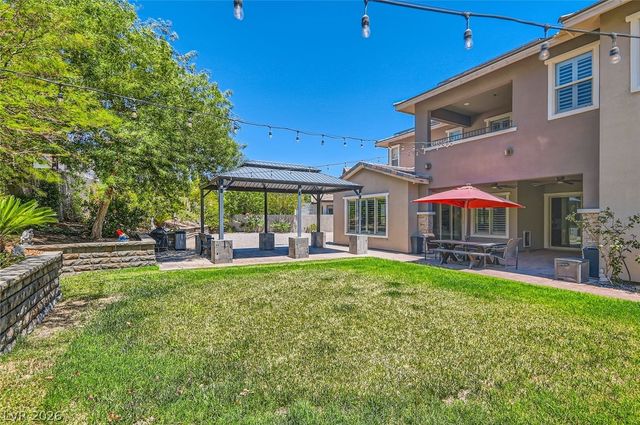 5879 Sky Heights Court, Las Vegas, NV 89135