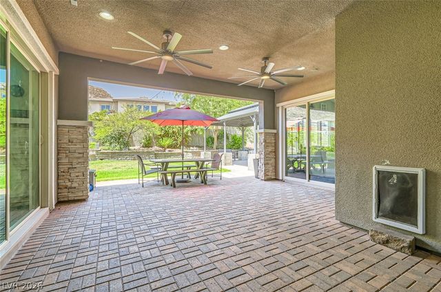 5879 Sky Heights Court, Las Vegas, NV 89135