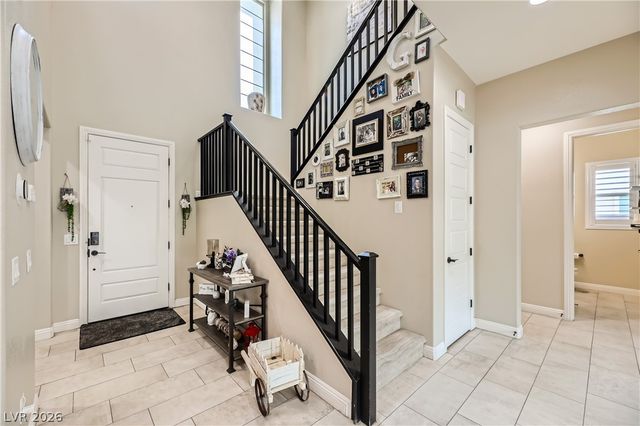 5879 Sky Heights Court, Las Vegas, NV 89135