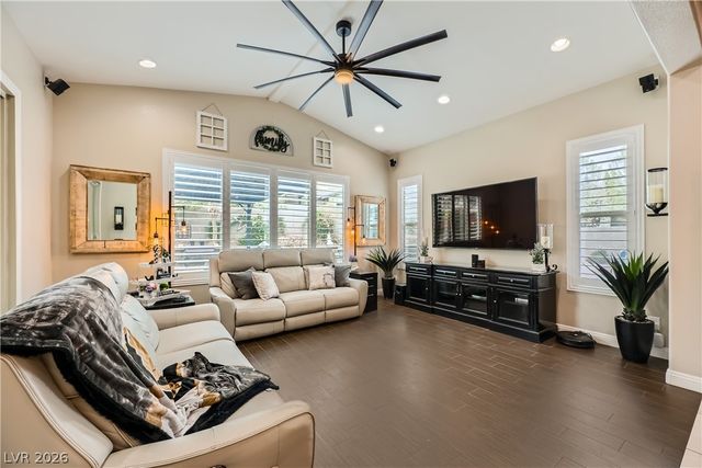 5879 Sky Heights Court, Las Vegas, NV 89135