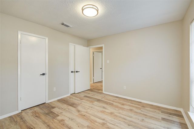 6722 Lynngate Drive, Spring, TX 77373