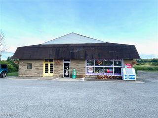 11253 Kinsman Road, Newbury, OH 44065