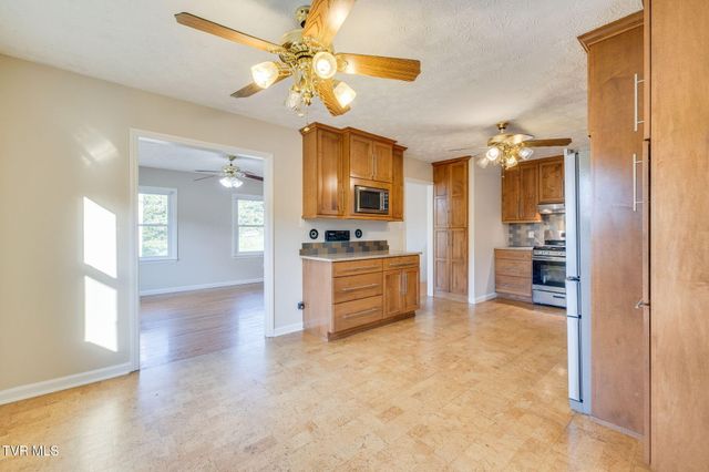 101 Popular Grove Road, Elizabethton, TN 37643