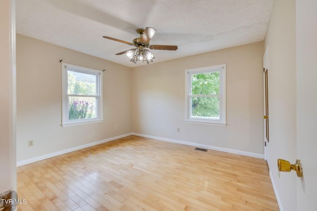 101 Popular Grove Road, Elizabethton, TN 37643