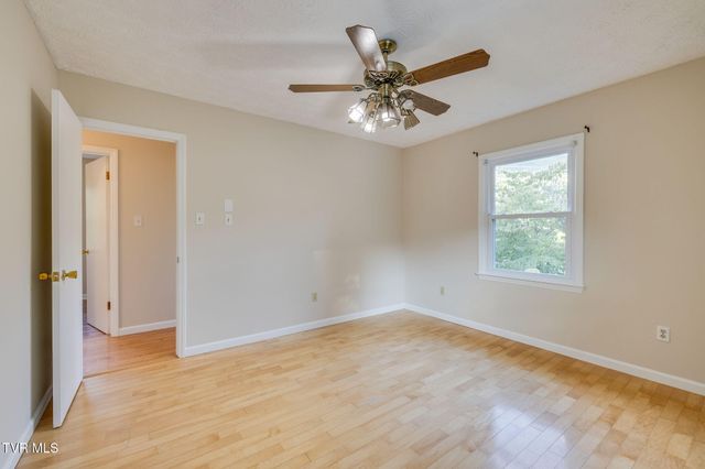 101 Popular Grove Road, Elizabethton, TN 37643