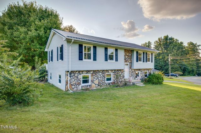 101 Popular Grove Road, Elizabethton, TN 37643