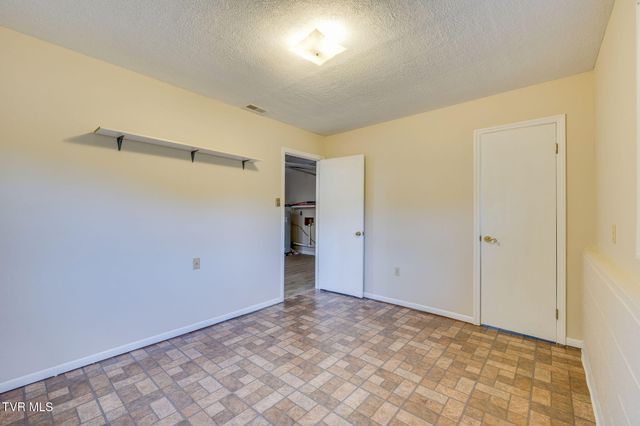 101 Popular Grove Road, Elizabethton, TN 37643