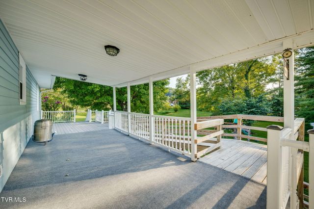 101 Popular Grove Road, Elizabethton, TN 37643