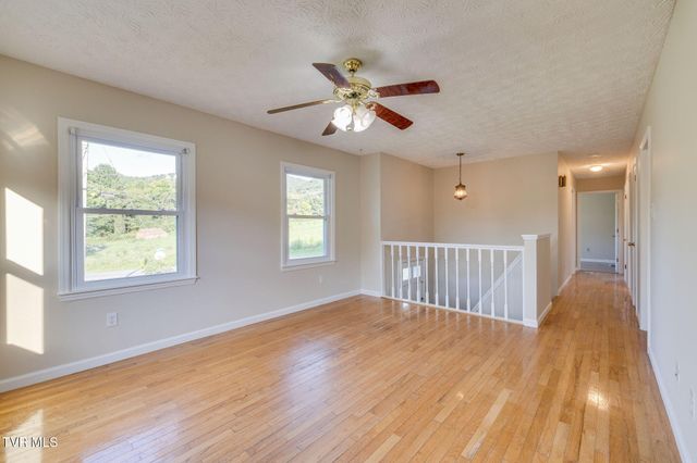 101 Popular Grove Road, Elizabethton, TN 37643