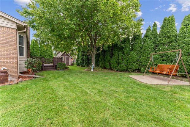 31656 Twin Oaks Drive, Chesterfield, MI 48047