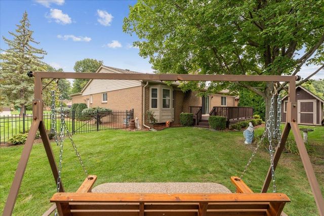 31656 Twin Oaks Drive, Chesterfield, MI 48047