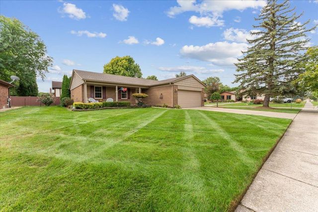 31656 Twin Oaks Drive, Chesterfield, MI 48047