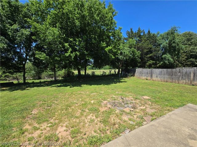 2709 Quarry Drive, Van Buren, AR 72956