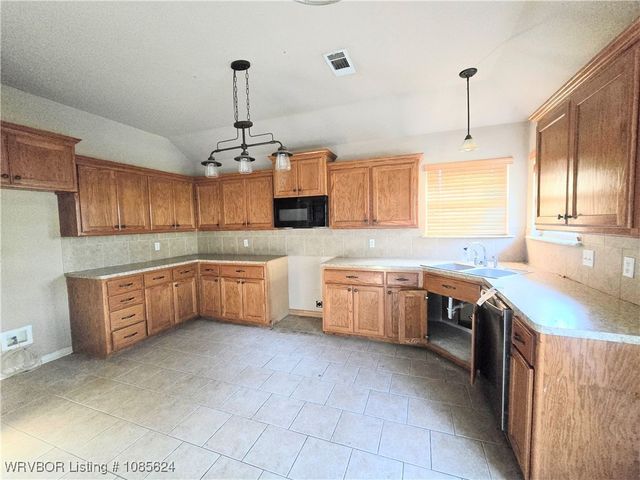 2709 Quarry Drive, Van Buren, AR 72956