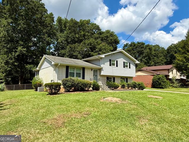 6641 Londonderry Drive, Morrow, GA 30260