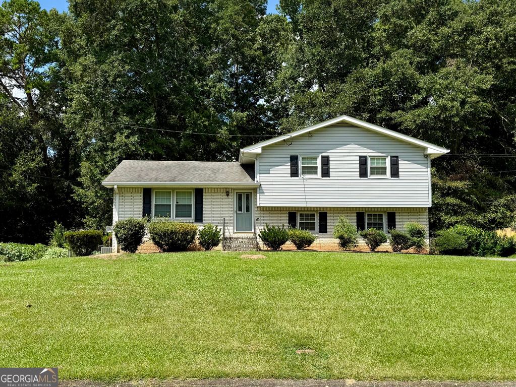 6641 Londonderry Drive, Morrow, GA 30260