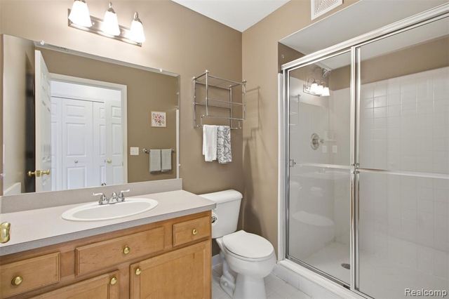 20656 Dunham Rd Road 18, Clinton Township, MI 48038