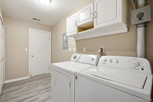 20656 Dunham Rd Road 18, Clinton Township, MI 48038
