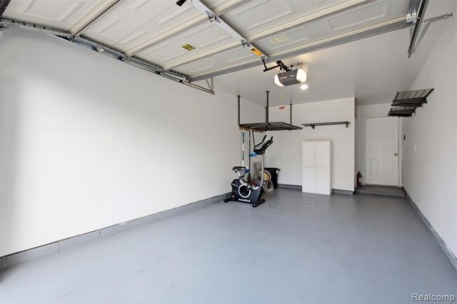 20656 Dunham Rd Road 18, Clinton Township, MI 48038