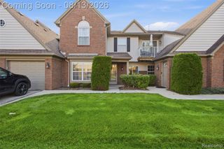 20656 Dunham Unit 18 Road, Clinton Township, MI 48038