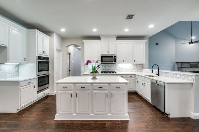 1805 Canyon Creek Drive, Mckinney, TX 75072