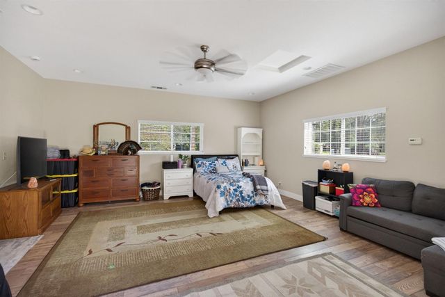 6417 Colwell Rd, Penryn, CA 95663
