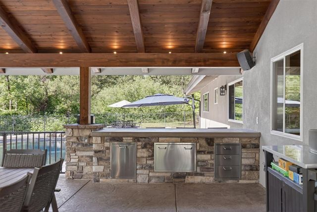 6417 Colwell Rd, Penryn, CA 95663
