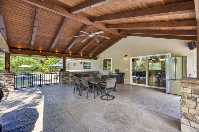 6417 Colwell Rd, Penryn, CA 95663