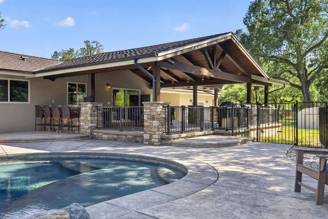 6417 Colwell Rd, Penryn, CA 95663
